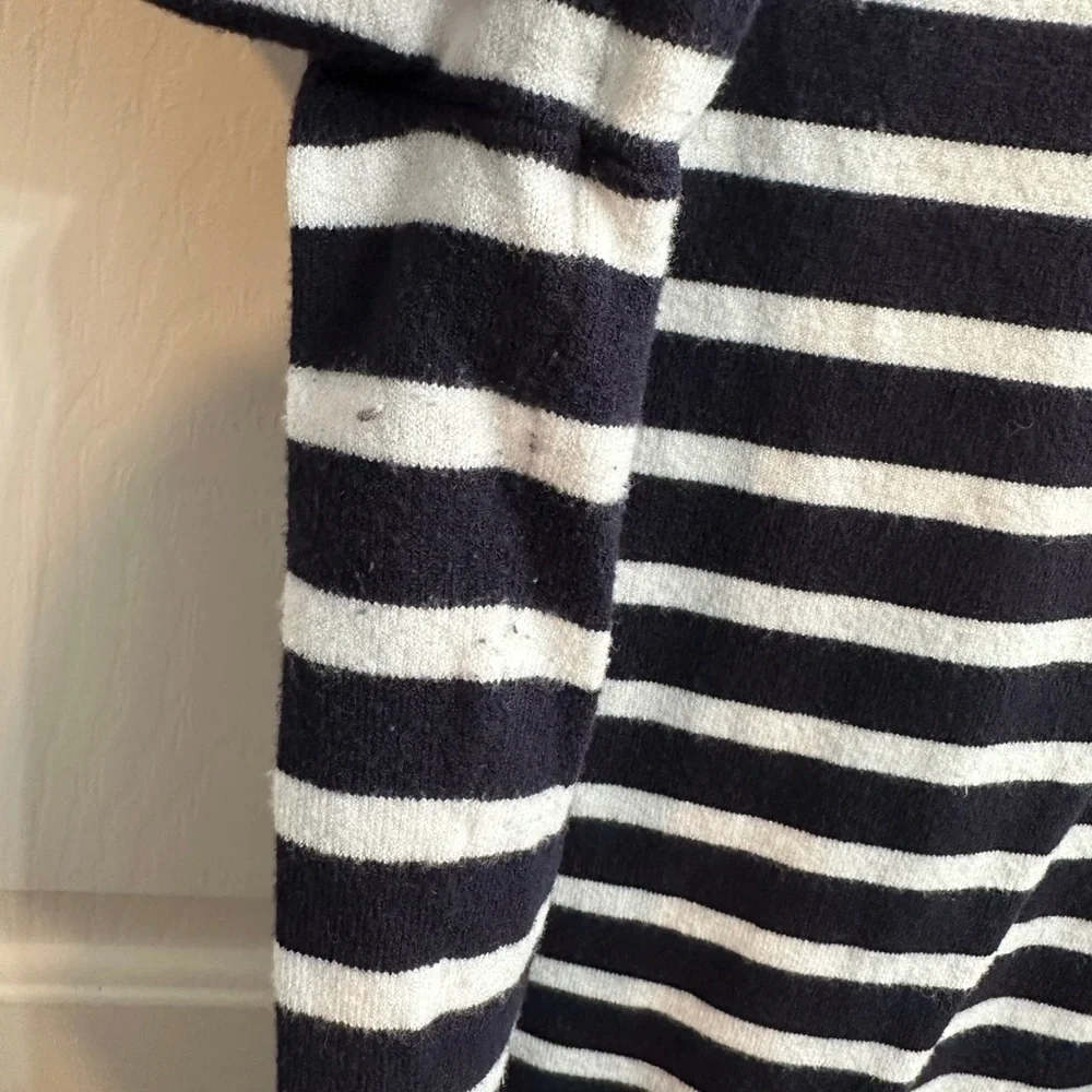 Striped Short Sleeve Sweater - Navy & White - Picture 5 of 6